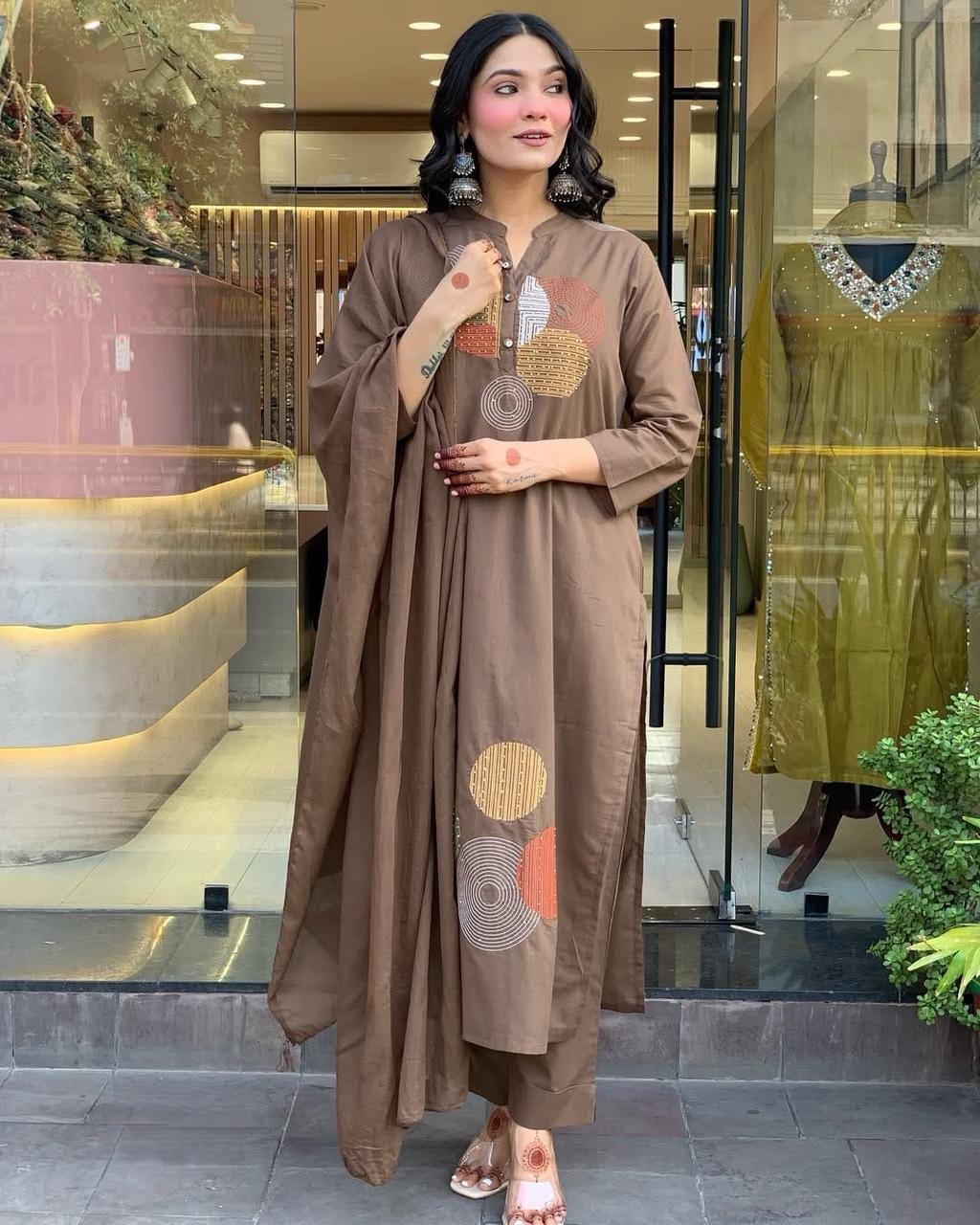 Roman Embroidered Chanderi Silk Dupatta Straight Salwar Set